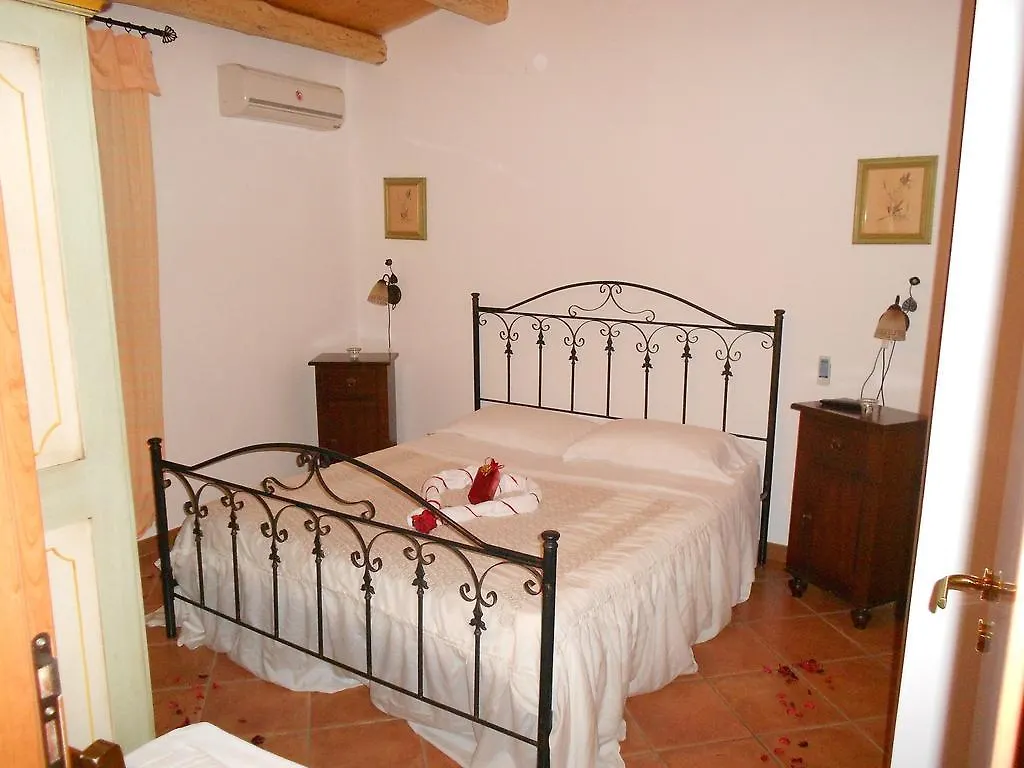 Bed and Breakfast Il Gheppio Ispica 0*,