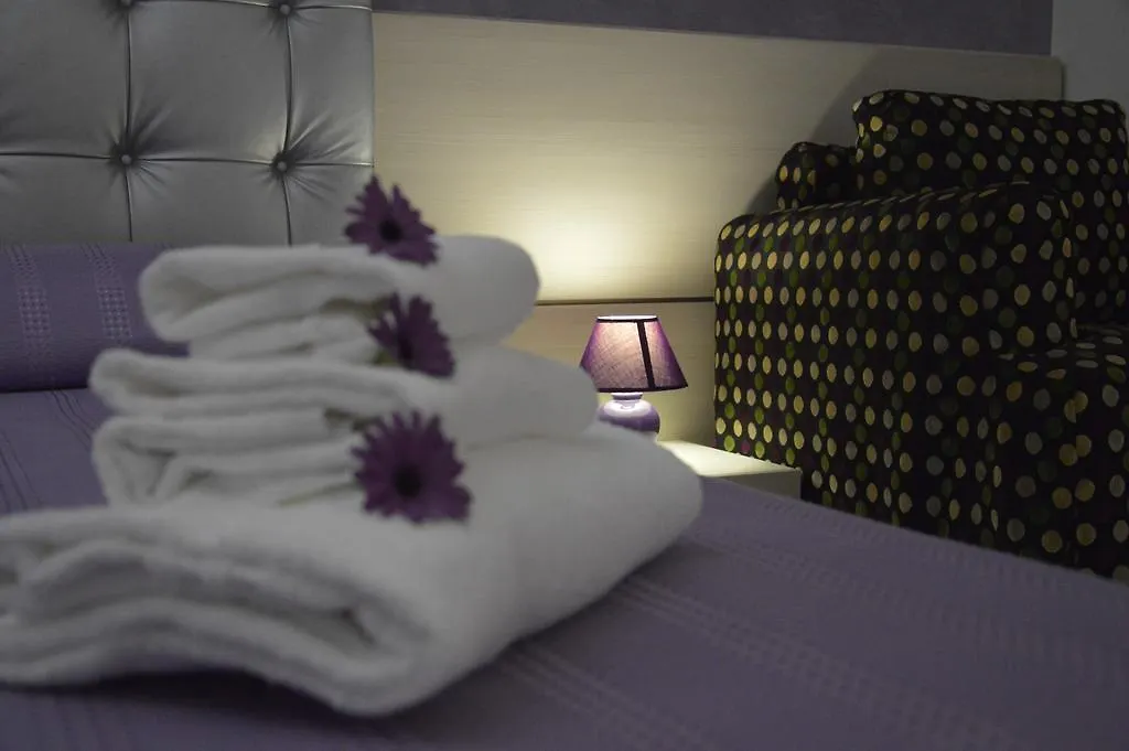 Nocleg ze śniadaniem Bed and Breakfast Il Gheppio Ispica